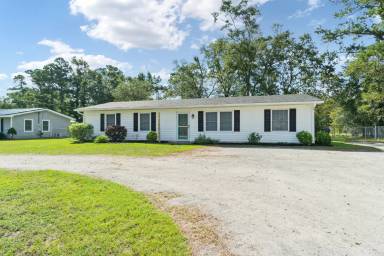 Main picture of 2216 Ridge Rd