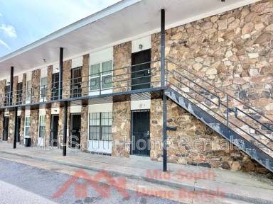Main picture of 3969 Southlawn Ave