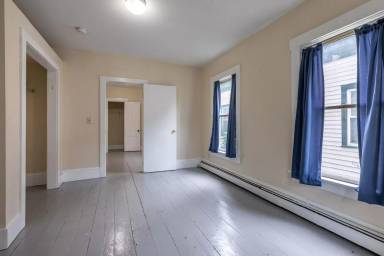 Main picture of 101 Clark St