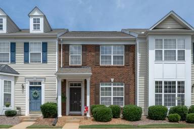 Main picture of 25 Stratus Ct