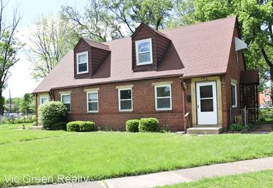 Main picture of 323-325 Wallace Dr Duplex