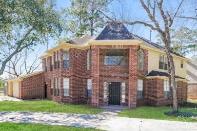 Main picture of 11818 Gardenglen Dr