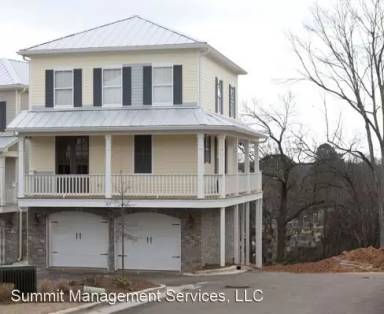 Main picture of 105 Tanglewood Dr