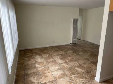 Main picture of 7615 Bancroft Ave