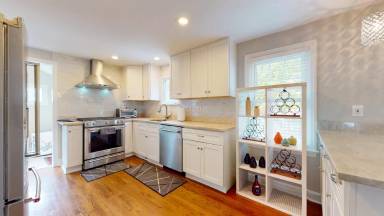 Main picture of 34 Wood Ave