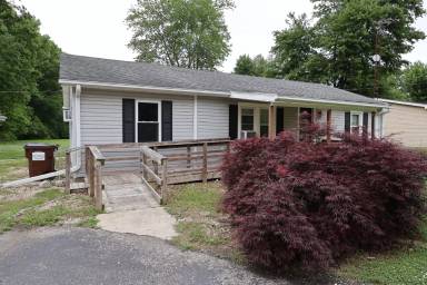 Main picture of 549 S Gum St
