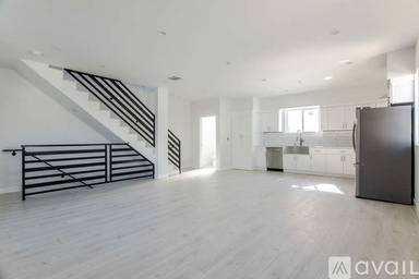 Main picture of 1137 Irolo St