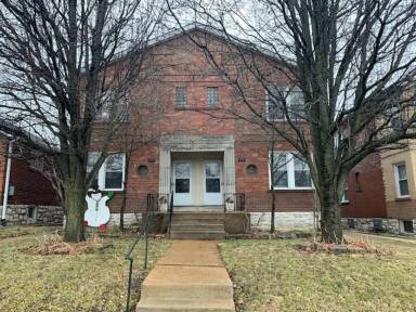 Main picture of 5434 Morganford Rd