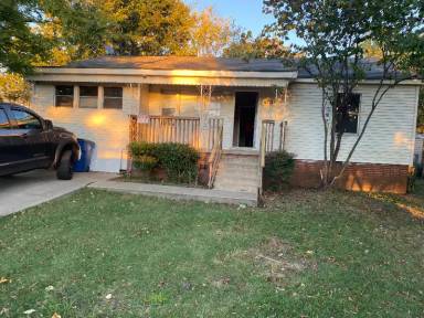 Main picture of 4704 Massie St