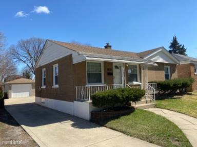 Main picture of 1521 N Wolf Rd
