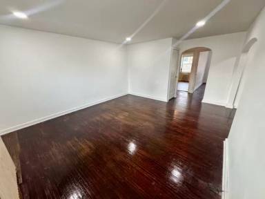 Main picture of 69 Sayers Ave