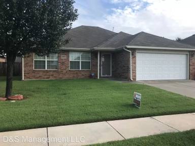 Main picture of 4805 SE 78th St