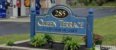 Main picture of 285 Queen St