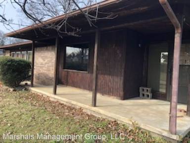 Main picture of 2609 Russell Rd