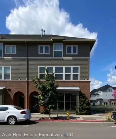 Main picture of 1537 NE Village St