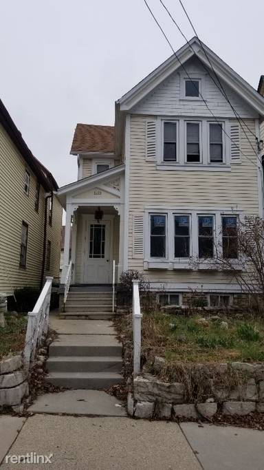 Main picture of 1006 E Land Pl