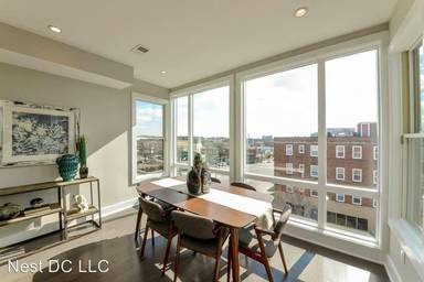 Main picture of 340 Adams St NE