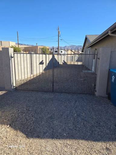 Main picture of 640 Foothill Dr