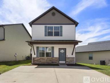 Main picture of 84 Cardwell Ln