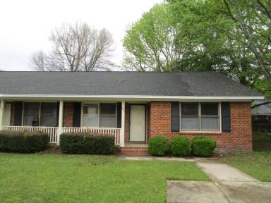 Main picture of 871 Jessamine Trl