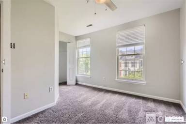 Main picture of 6 Katurah Ln