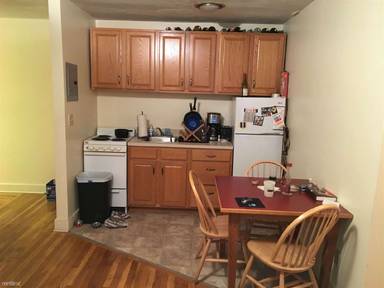 Main picture of 32 Westland Ave