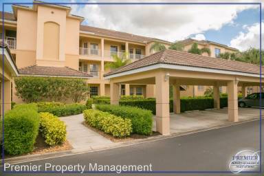 Main picture of 8259 Parkstone Pl