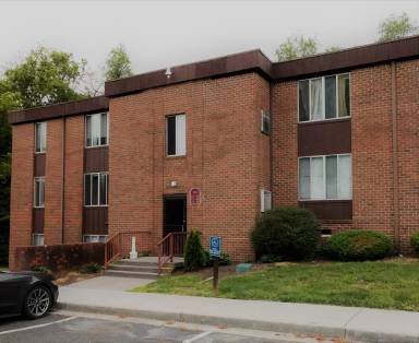 Main picture of 231 Chalmers Court 2D