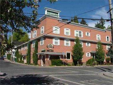 Main picture of 102 Richardson St