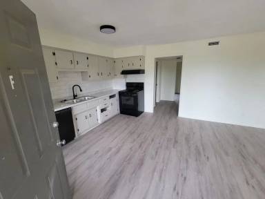 Main picture of 417 McGoodwin Ave