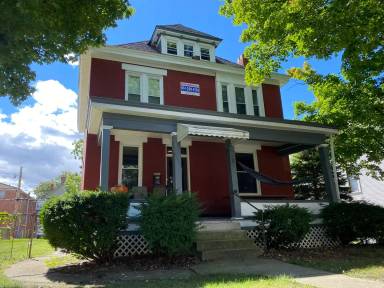 Main picture of 291 E 16th Ave