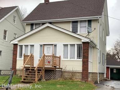 Main picture of 111 S Maryland Ave