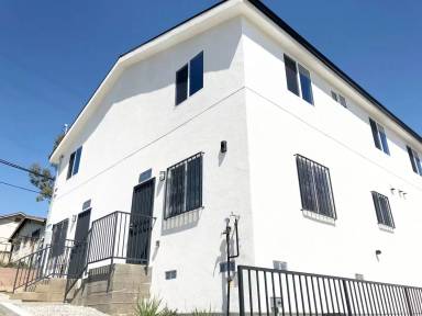 Main picture of 410 Sloat St