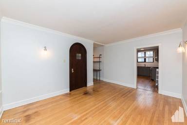 Main picture of 620-28 W Barry Ave