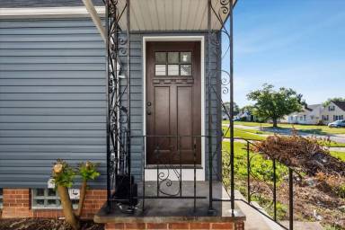Main picture of 12821 Oak Park Blvd