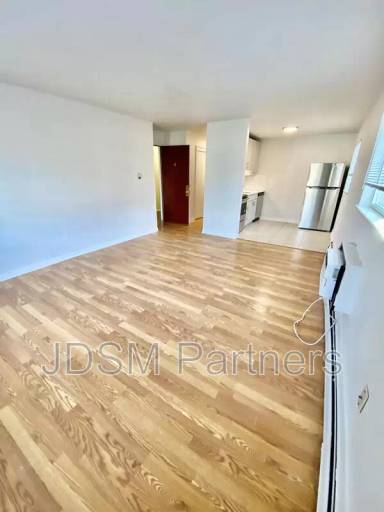 Main picture of JDSM Pearl LLC - 101