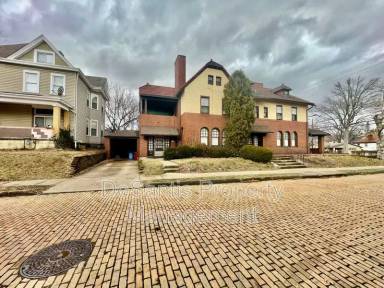 Main picture of 1939 Crafton Blvd