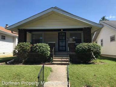 Main picture of 745 N Linwood Ave