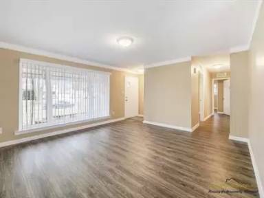 Main picture of 1038 Studebaker Ave