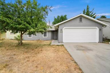 Main picture of 636 W Richmond Ln