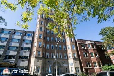 Main picture of 5900 Kenmore Apartments