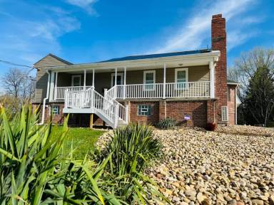 Main picture of 2501 Wildwood Rd