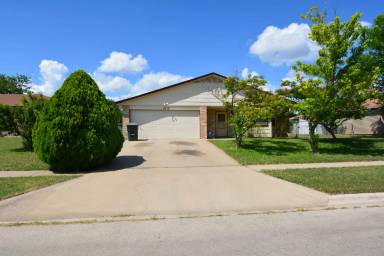 Main picture of 2513 Traverse Dr