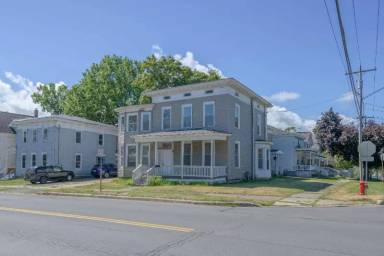 Main picture of 50 E 4th St