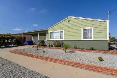 Main picture of 1882 Ridge View Dr