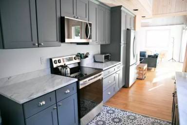Main picture of 46 Highland Ave