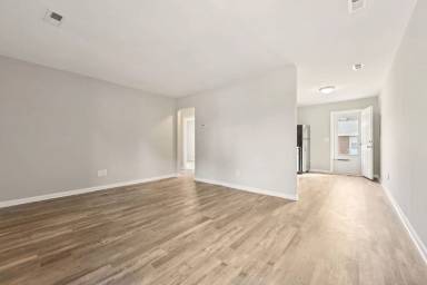 Main picture of Hazel Gardens At Starling Way