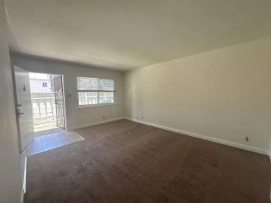 Main picture of 3616 Emerson St