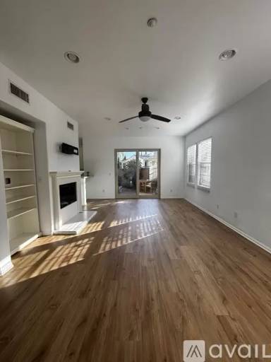 Main picture of 2727 Bellezza Dr