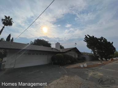 Main picture of 1225 Valencia Dr